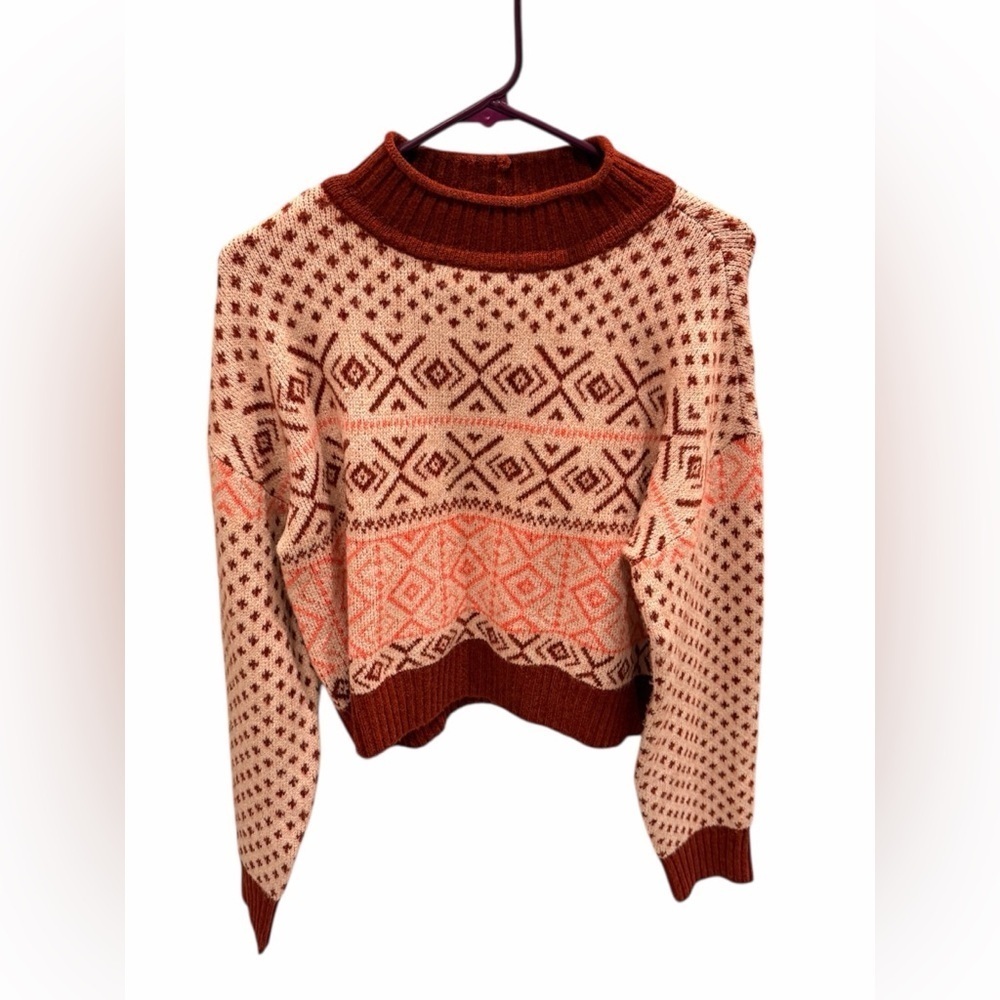 American Eagle Outfitters Red and Cream Turtleneck Sweater Size Large